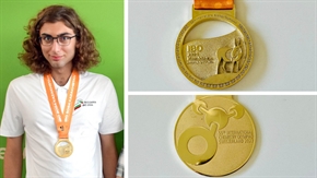  17-годишен българин единствен в света има златни медали от олимпиадите по биология и химия