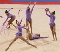  Злато за България! Ансамбълът и Боряна Калейн - номер 1 на Световната купа в София