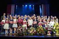 За десета поредна година Димитър Бербатов награди най-добрите в изкуствата, науката и спорта ученици с успехи през 2017 г.