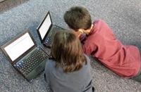 МТСП стартира програма за закупуване на компютри на деца от социални услуги