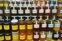 На пазара се продава фалшив акациев мед
