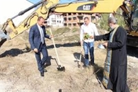  С шампанско и поглед към бъдещето бе направена “първа копка” на нова детска градина в Банско 