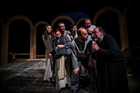 Гледаме спектакъла „Под манастирската лоза” по Елин Пелин през януари