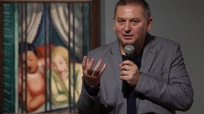 Георги Господинов получава литературната награда на фестивала Узедом