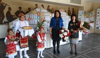 Информационна кампания за ползите от образователната интеграция се проведе в Луковит, заедно с патронния празник на началното училище