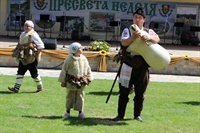В Челопеч отпразнуваха празника „Пресвета неделя