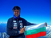 Боян Петров изкачи девети осемхилядник - Гашербрум-2